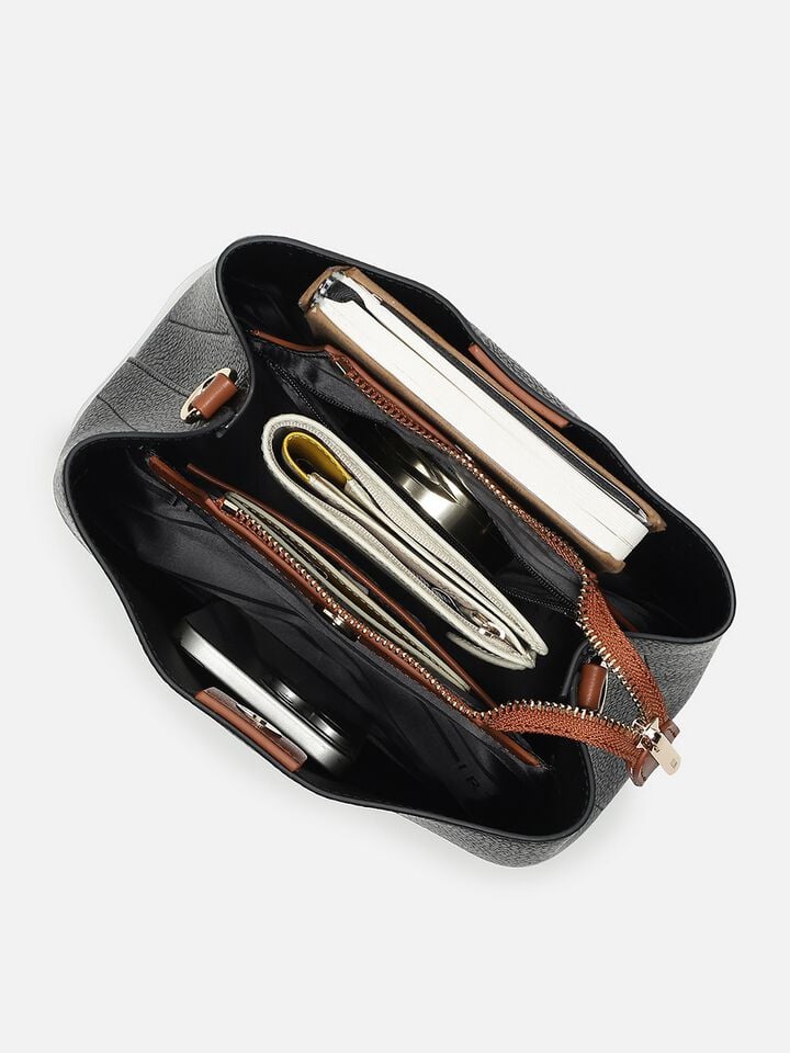 Cassie Handheld - Black