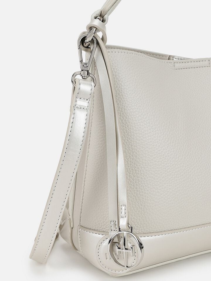 Pearl Handheld - White