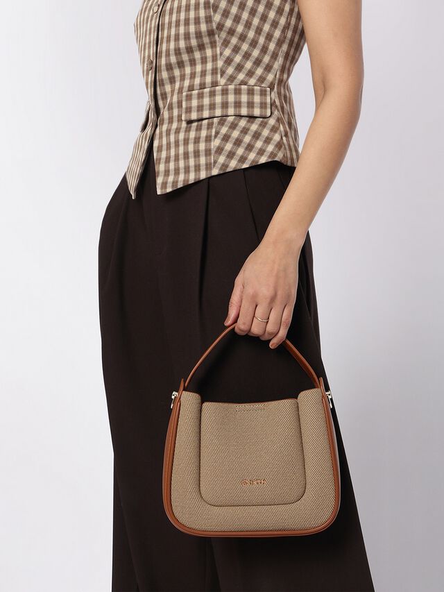 Willow Twines Handheld - Tan