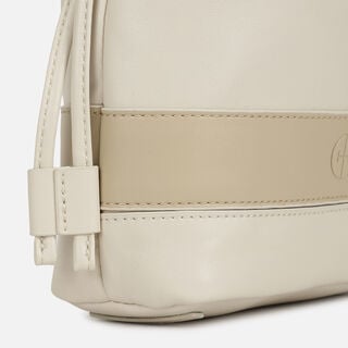 Freya Handheld - Off-White