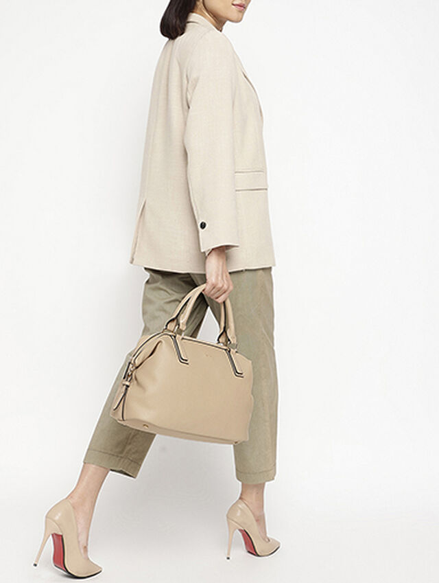 Sarah Handheld- Beige