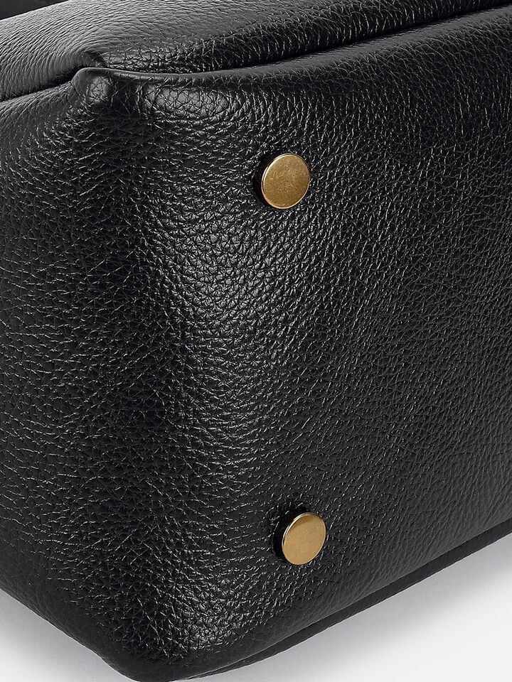 Valerie Tall Shoulder Bag - Black