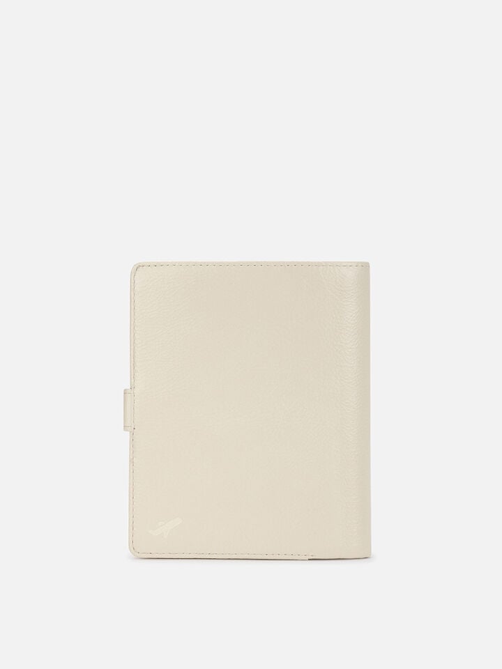 Atlas Leather Passport Holder - Off-White