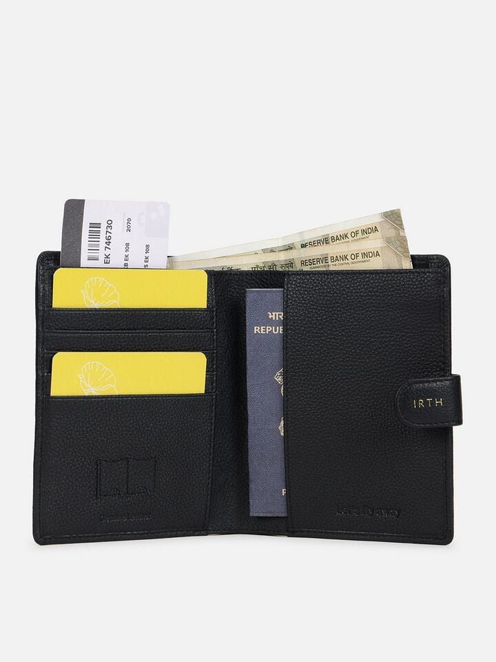 Meadows Atlas Passport Holder - Black