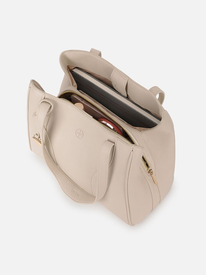 Vivienne Shoulder Bag - Off White