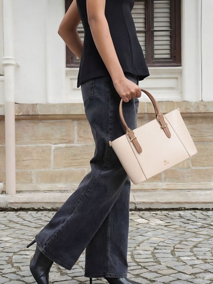 Peyton Handheld - Off-White