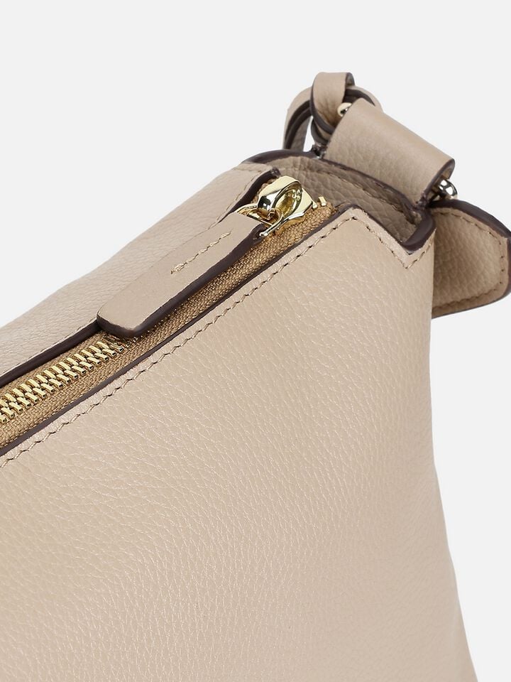 Lucy Leather Shoulder Bag - Beige