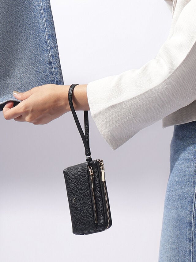 Kira Wristlet Wallet - Black