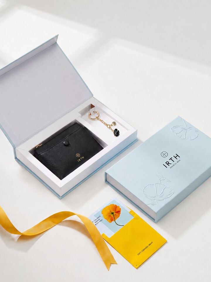 Vera Black Wallet & Charm Set