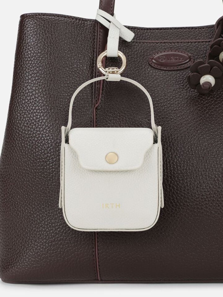 Amy Miniature Leather Shoulder Bag - Off-White
