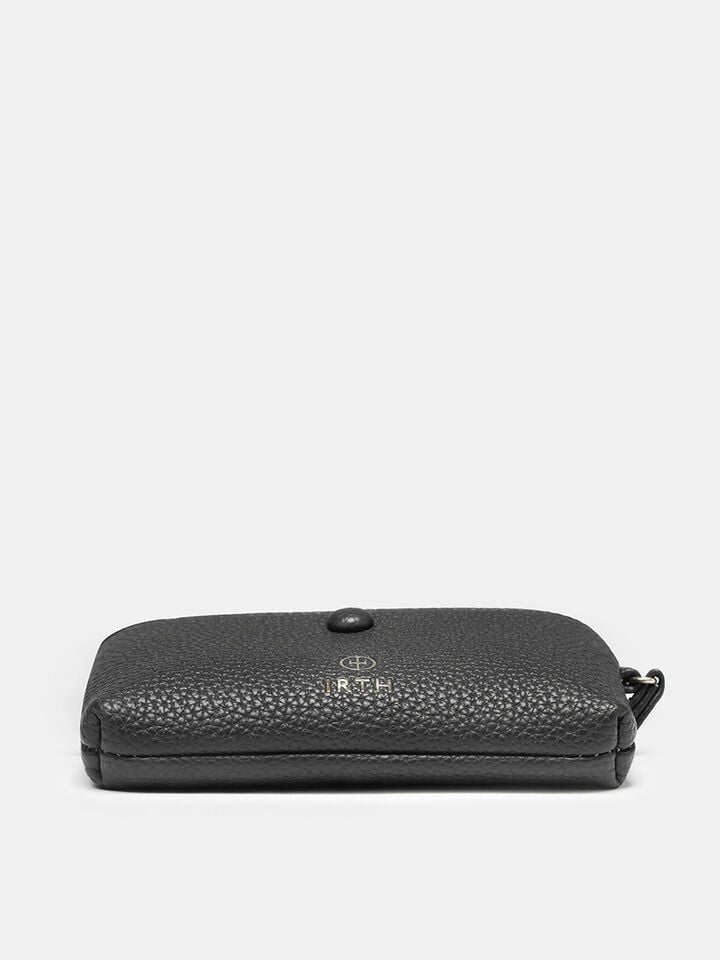 Vera Wristlet Wallet - Black