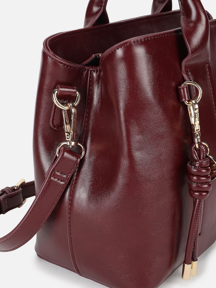 Ruth Handheld - Dark Cherry