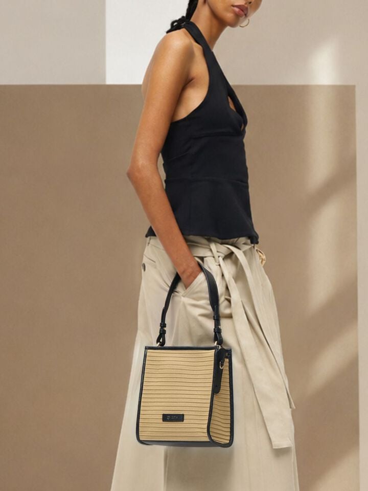 Knits Handheld - Beige