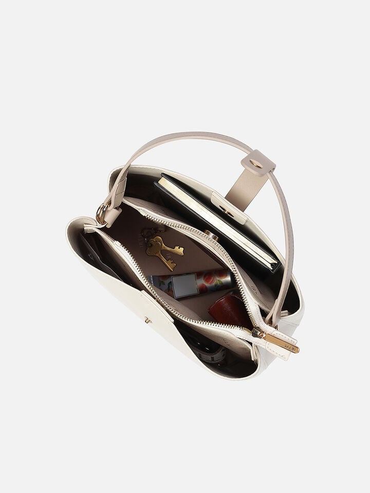 Margo Handheld - Off-White