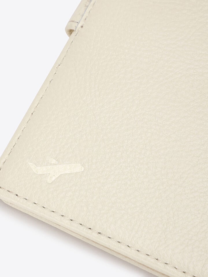 Atlas Leather Passport Holder - Off-White