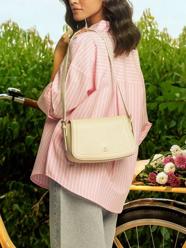 Sophie Shoulder Bag - Off-White