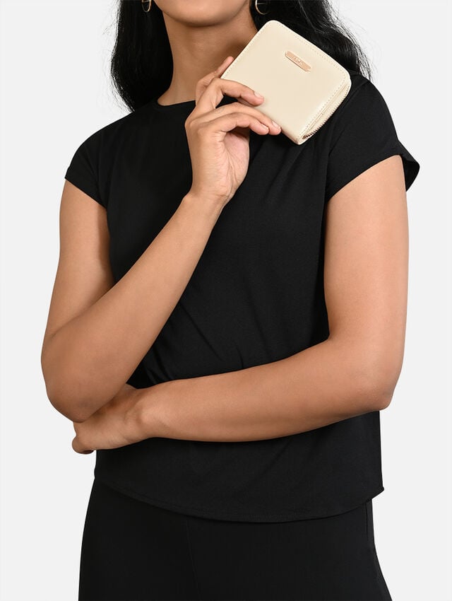 Little beige snap wallet