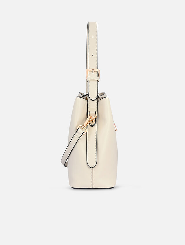 Dreamy creamy shoulder bag