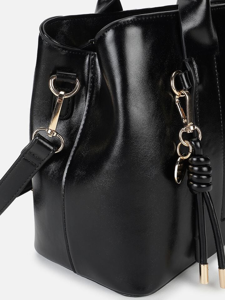 Ruth Handheld - Black