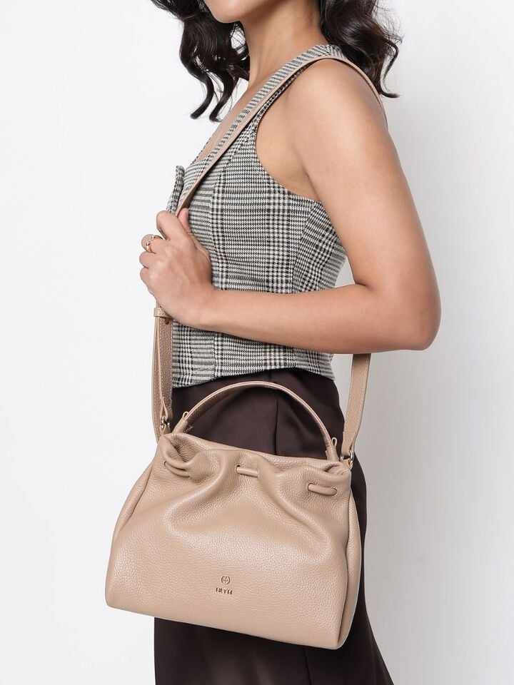Lois Leather Sling - Latte