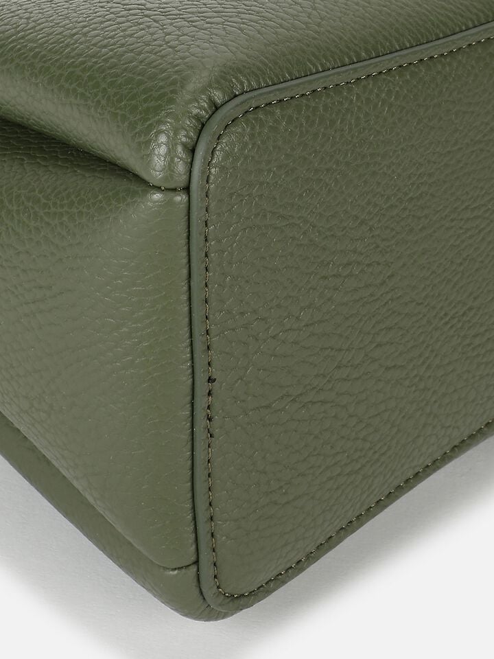 Cleo Handheld - Olive