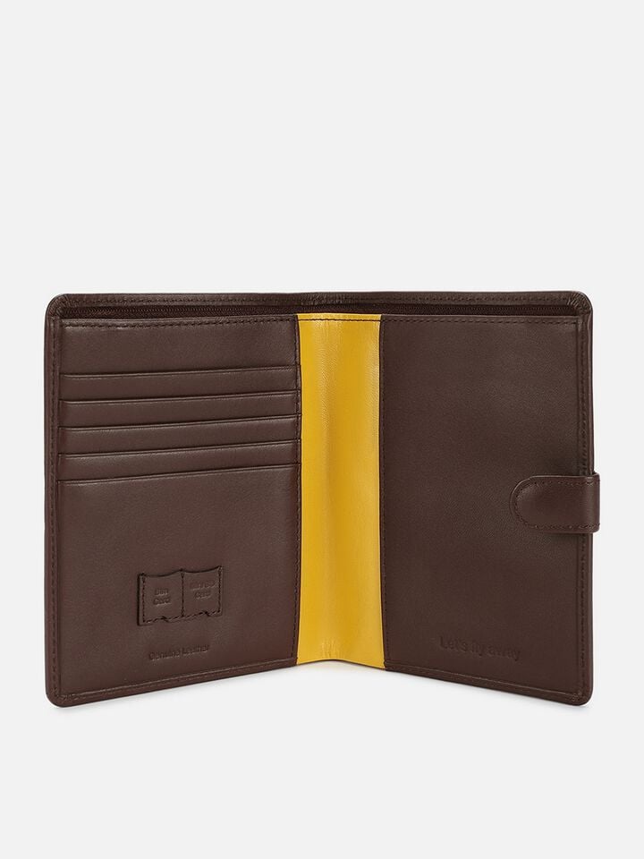 Atlas Leather Passport Holder - Hot Chocolate