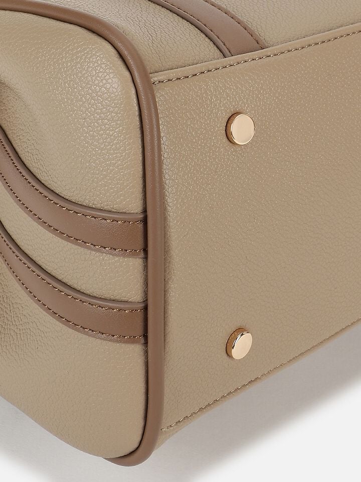 Vivienne Shoulder Bag - Beige