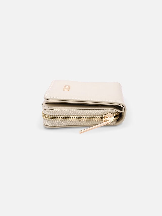 Little beige snap wallet