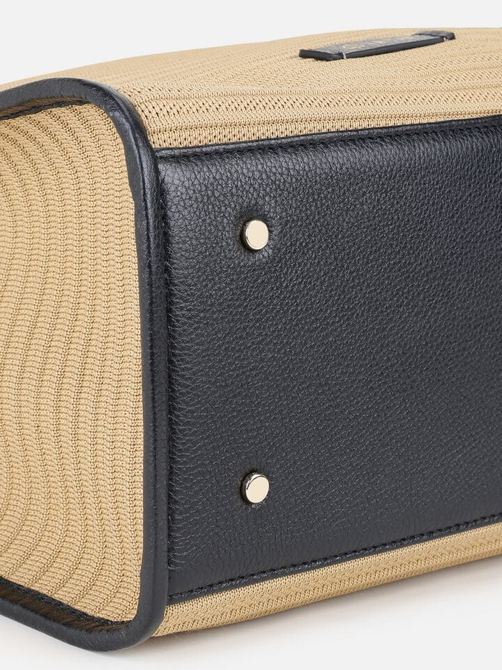 Knits Shoulder Bag - Beige