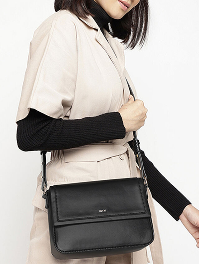 Magnolia Sling - Black