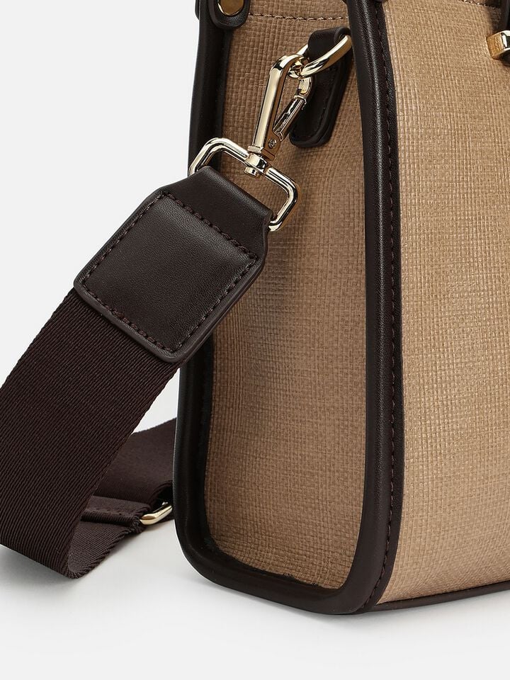 Clover Twines Handheld - Beige