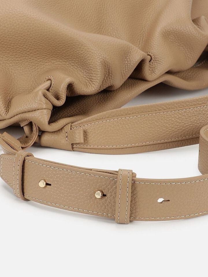 Lois Leather Shoulder Bag - Latte