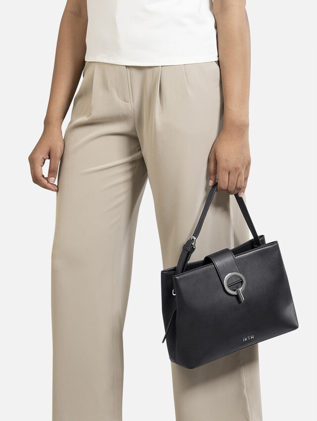 Blake Shoulder Bag - Black