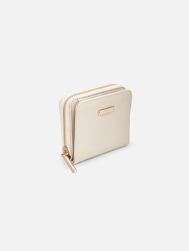 Little beige snap wallet