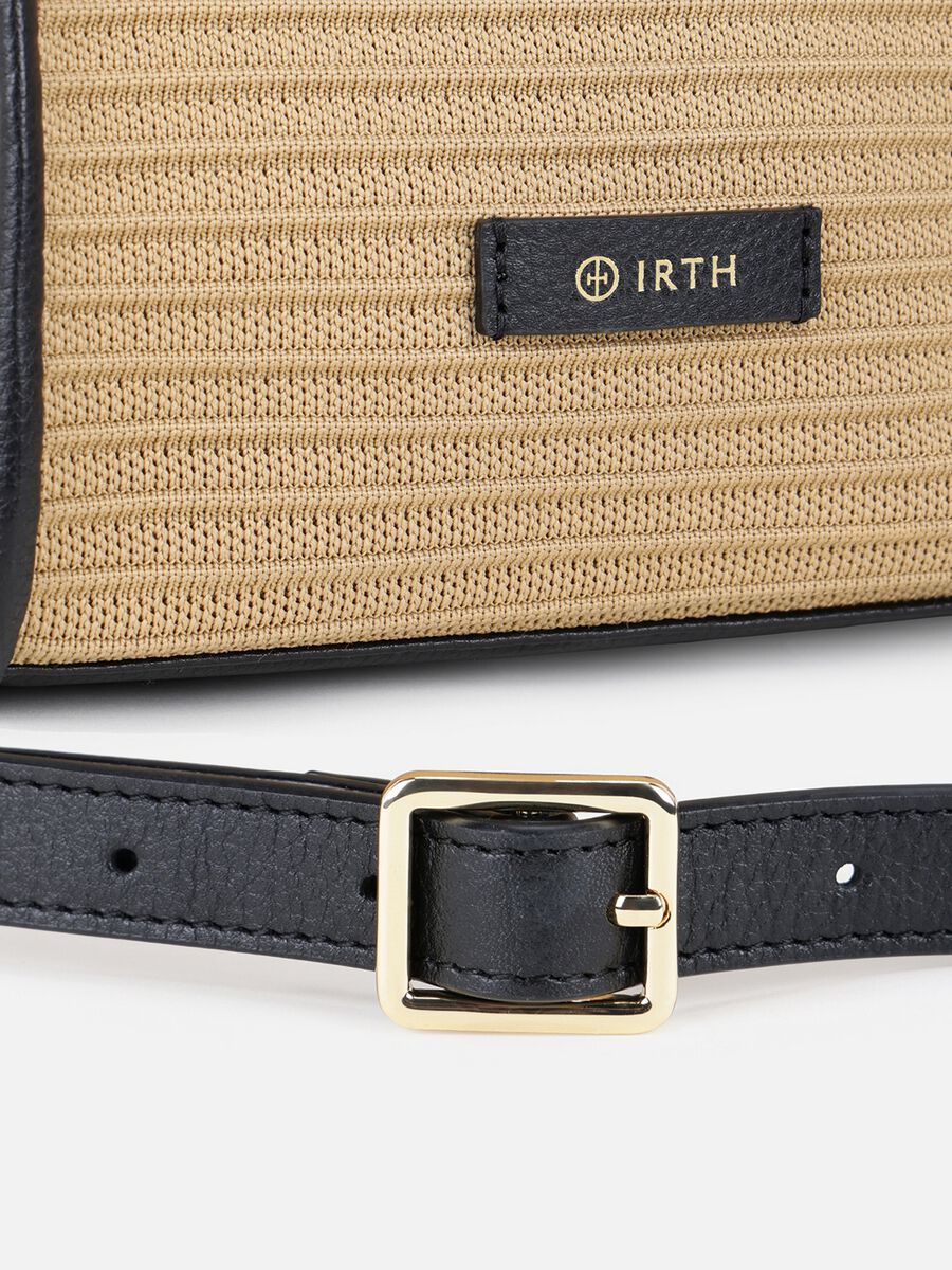 Knits Handheld | IRTH by House of Titan