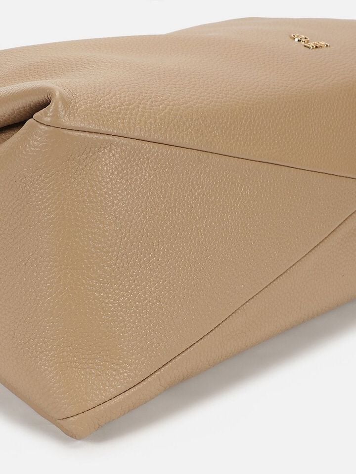 Lois Leather Shoulder Bag - Latte