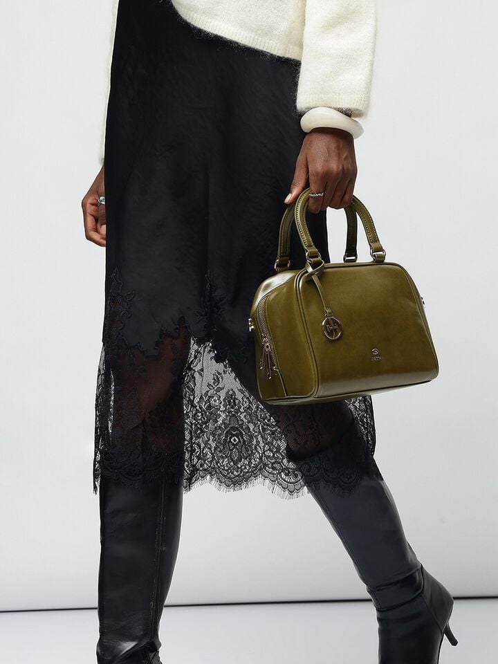 Chelsea Handheld - Olive